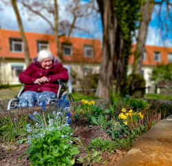 fachkliniken-radeburgtherapiegarten3